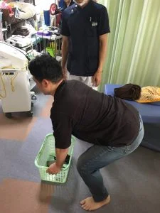 腰の姿勢指導